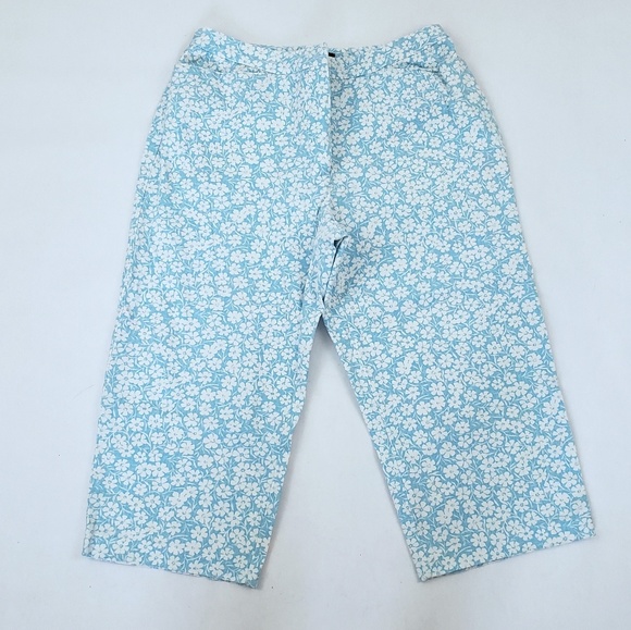 Charter Club Pants - Charter Club Pedalpusher Floral Capris Size 6 Charter Club Pants - Charter Club Pedalpusher Floral Capris Size 6